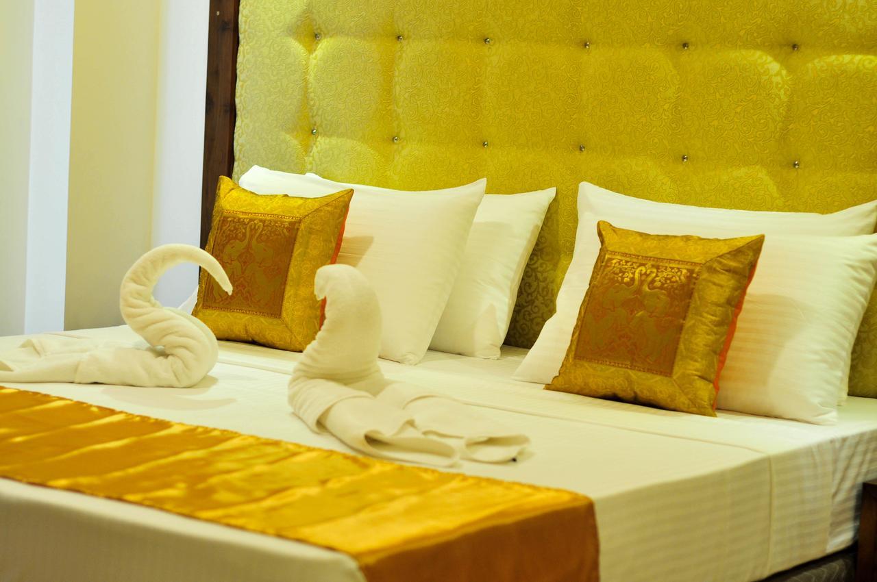 Vendol Maliga Edge Hotel Kandy Exterior photo