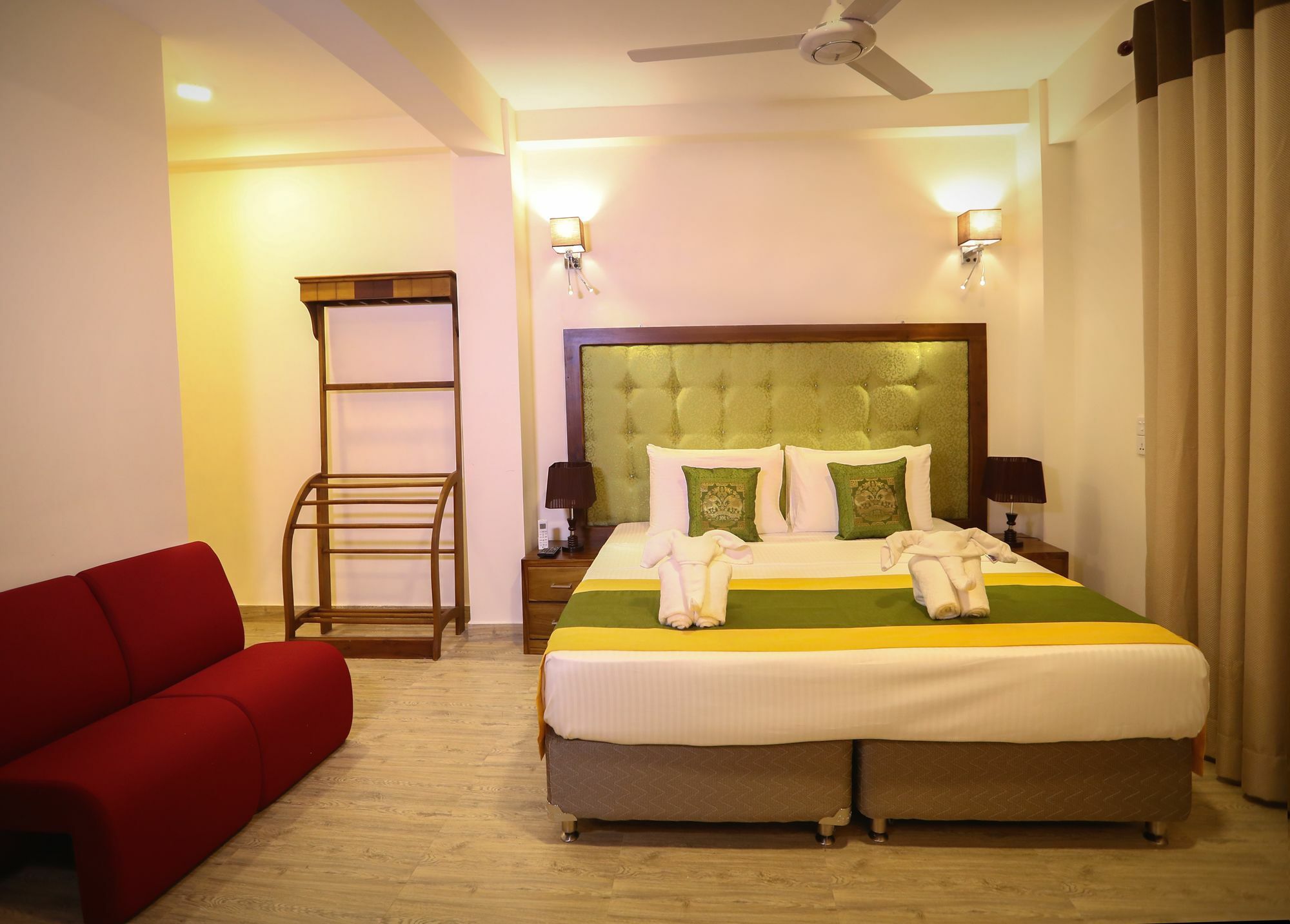 Vendol Maliga Edge Hotel Kandy Exterior photo